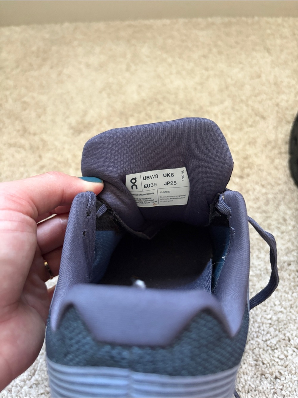 On Running Cloud Sneakers - Picture 4 of 5